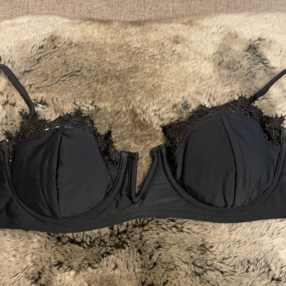 NEW LA HEARTS BLACK LACE BIKINI TOP